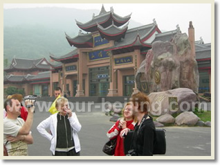 Chengdu Chongqing Yangtze River 8 Day Tour with Bullet Train Experience